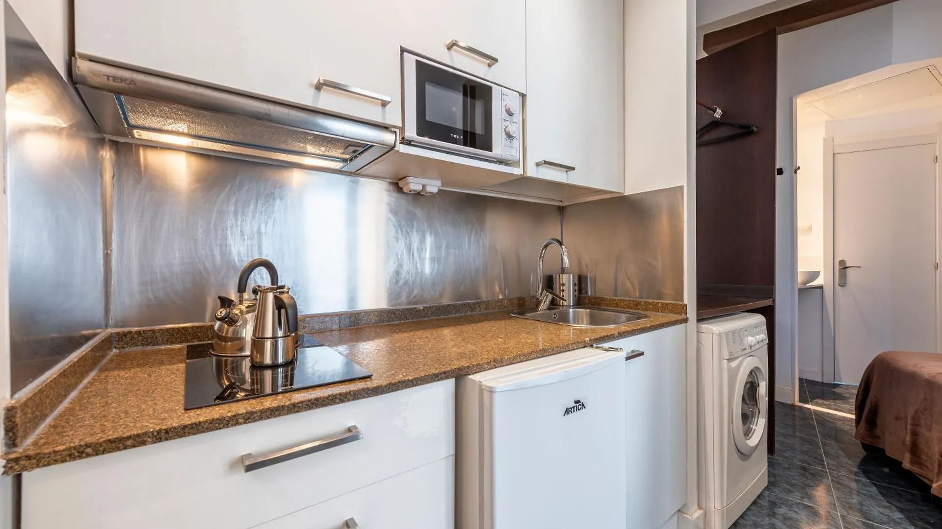 Old Town Portal Apartment Tarragona 0*,  Spain
